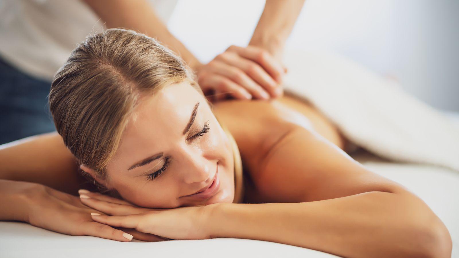 What helps menopausal brain fog manage stress levels massage